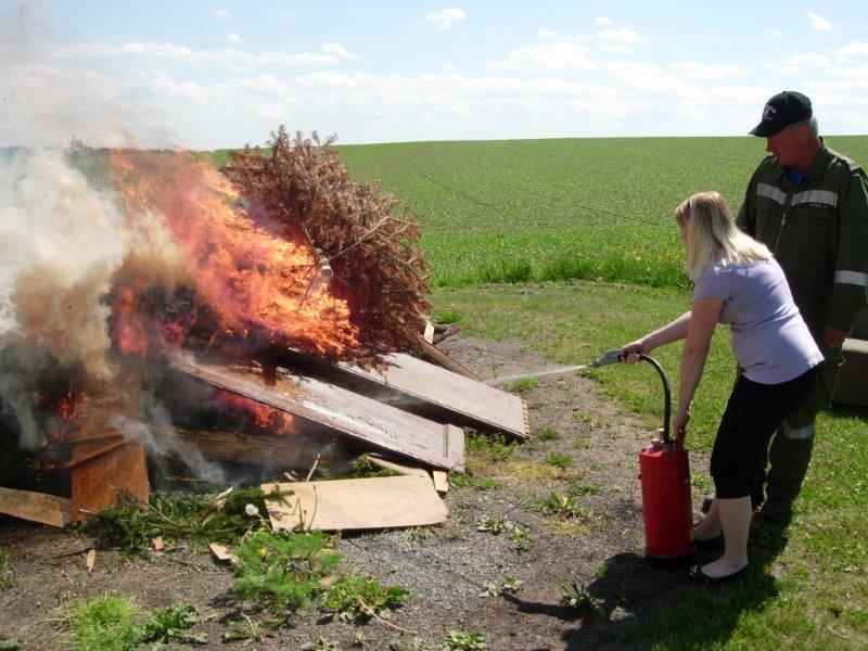 feuerlschervorfhrung 16.05.2015 012