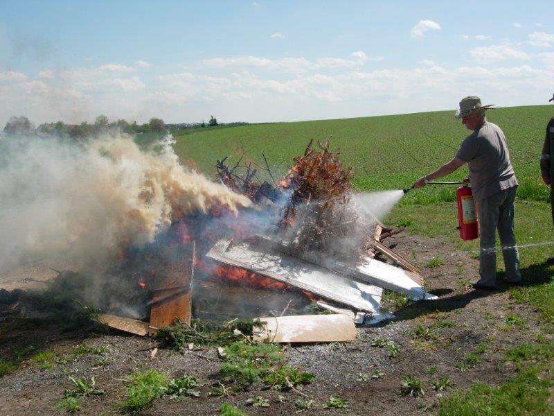 feuerlschervorfhrung 16.05.2015 014