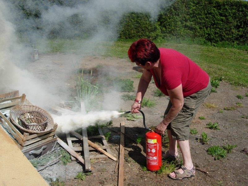 feuerlschervorfhrung 16.05.2015 032