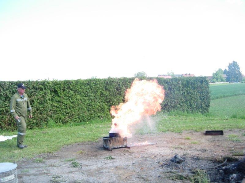feuerlschervorfhrung 16.05.2015 050