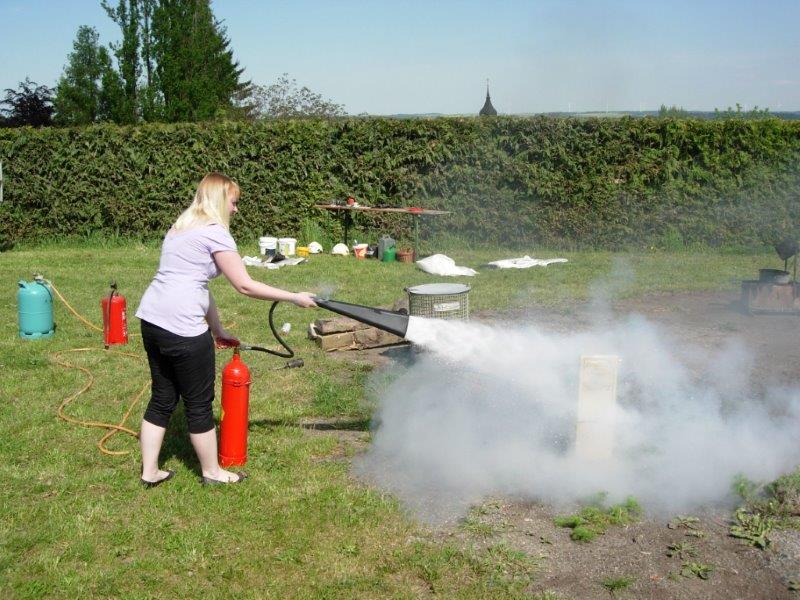 feuerlschervorfhrung 16.05.2015 056