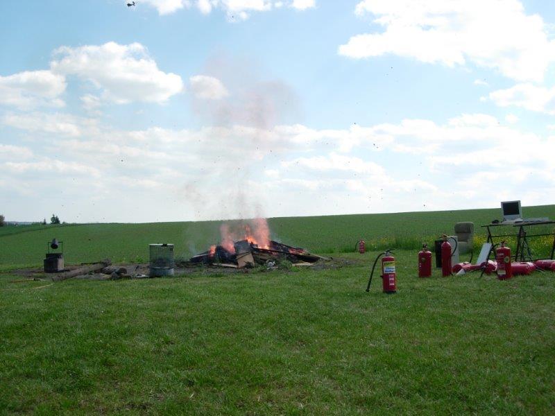 feuerlschervorfhrung 16.05.2015 070