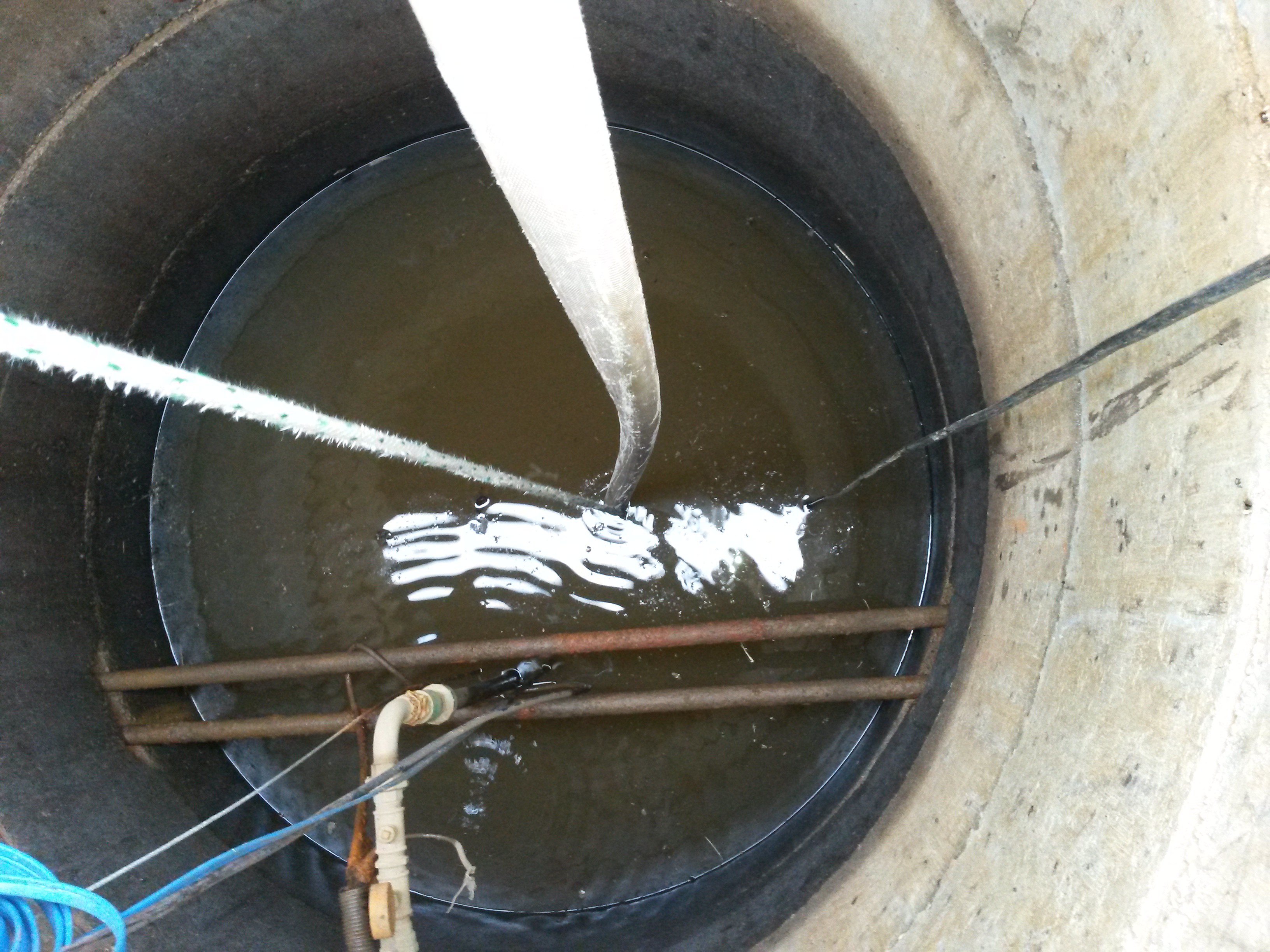 Einsatz-Pool-fllen-09.07.2016-002