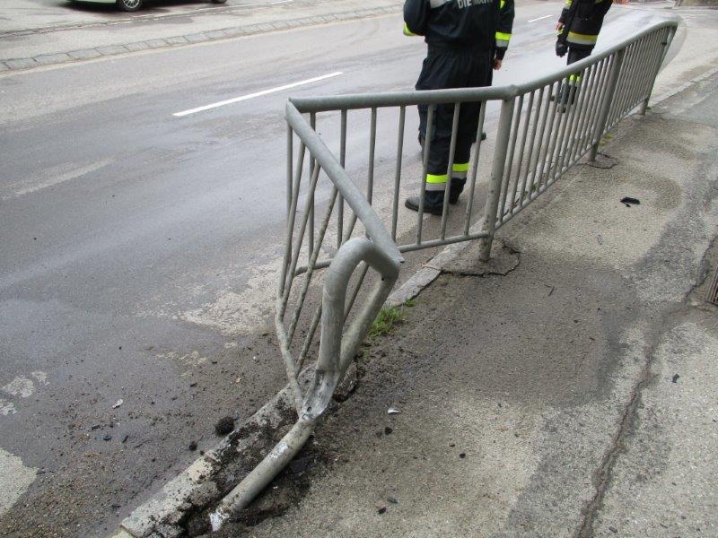 Fahrzeugbrand 08-04-2016 006