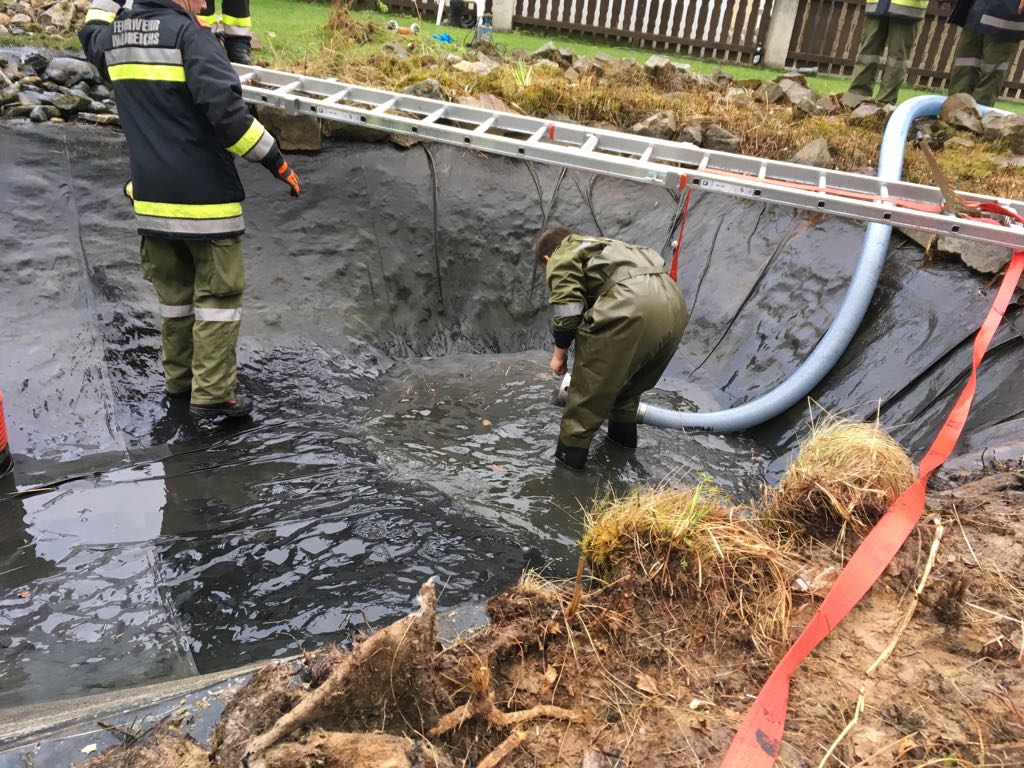 Techn.Einsatz-Auspumparbeiten-13.04.2017-009