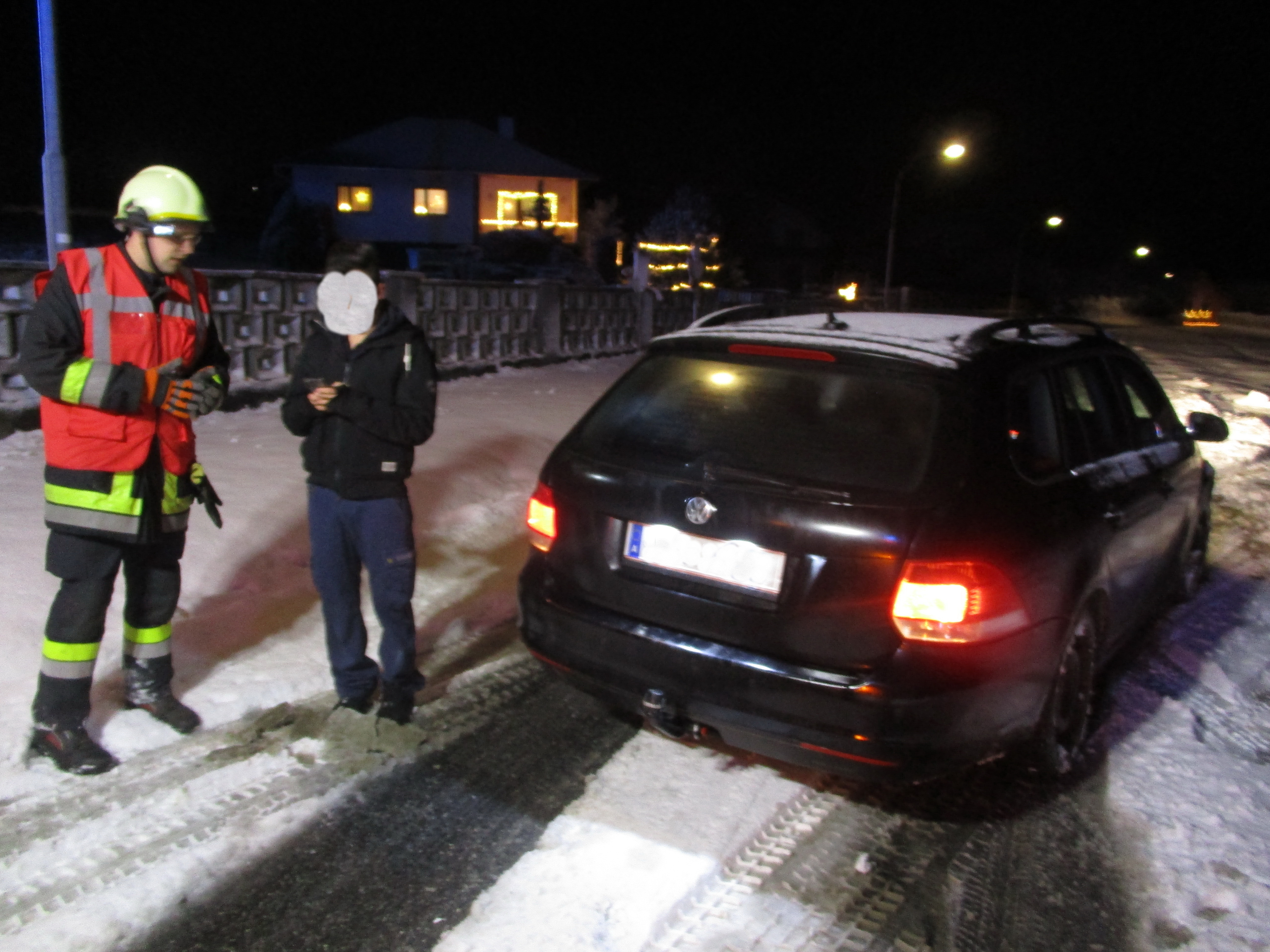 Einsatz Fahrzeugbergung Hauptstr. 22 12.12.2018 011