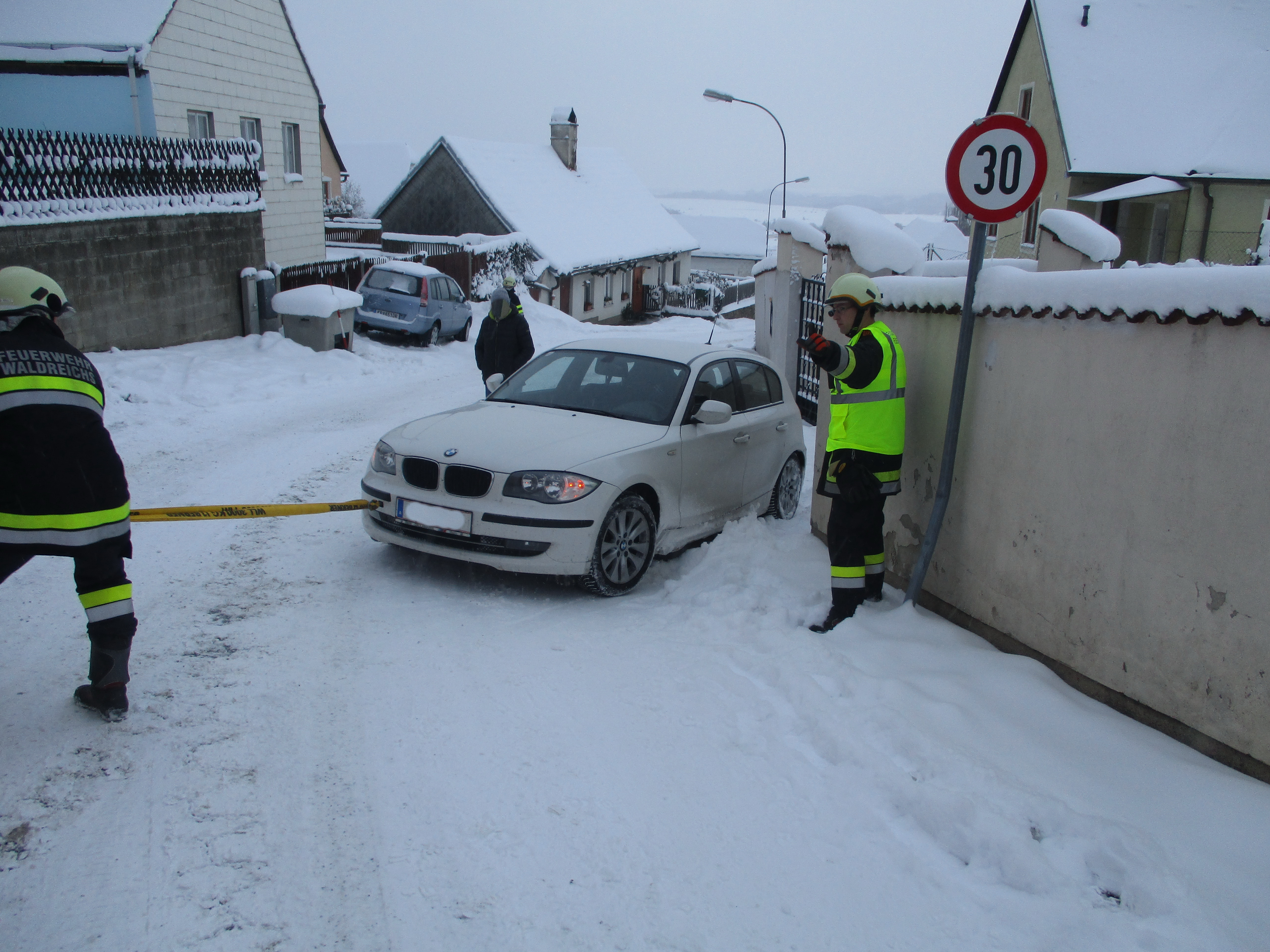 Einsatz Fahrzeugbergung Hauptstr. 18 15.12.2018 014